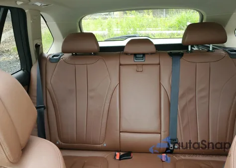 2016 BMW X5 Xdr40E z USA, uszkodzony, nr VIN 5UXKT0C57G0S75140